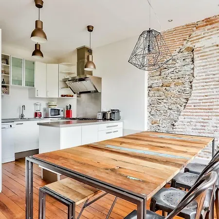 Spacious For 4 People *nantes* Nantes