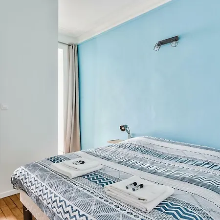 Spacious For 4 People *nantes* * Nantes